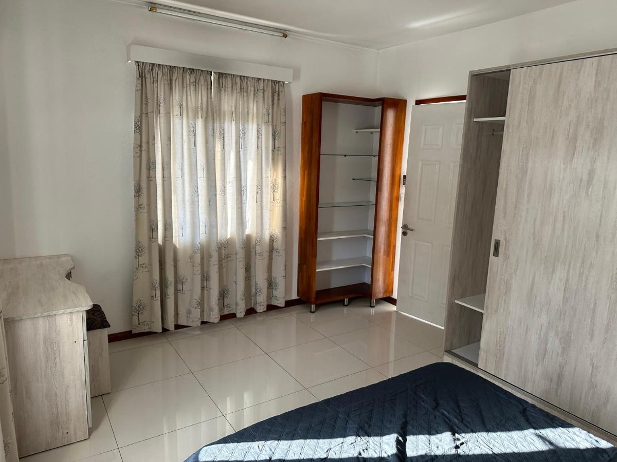 Ferienwohnung Dauphine Port Louis Exterior foto